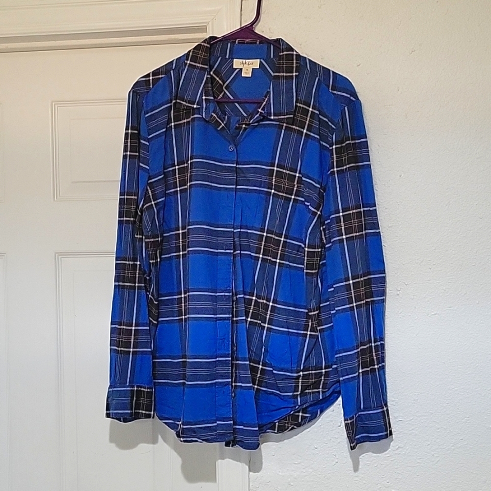 Women Button Down
